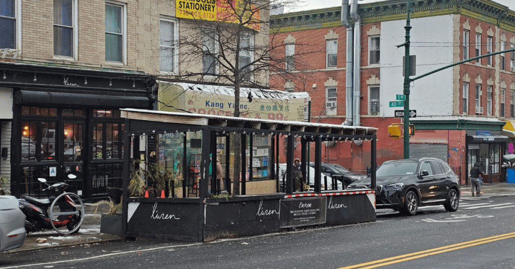 Street Cafe in Brooklyn